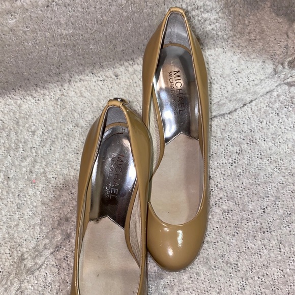 Michael Kors heel - Picture 2 of 4